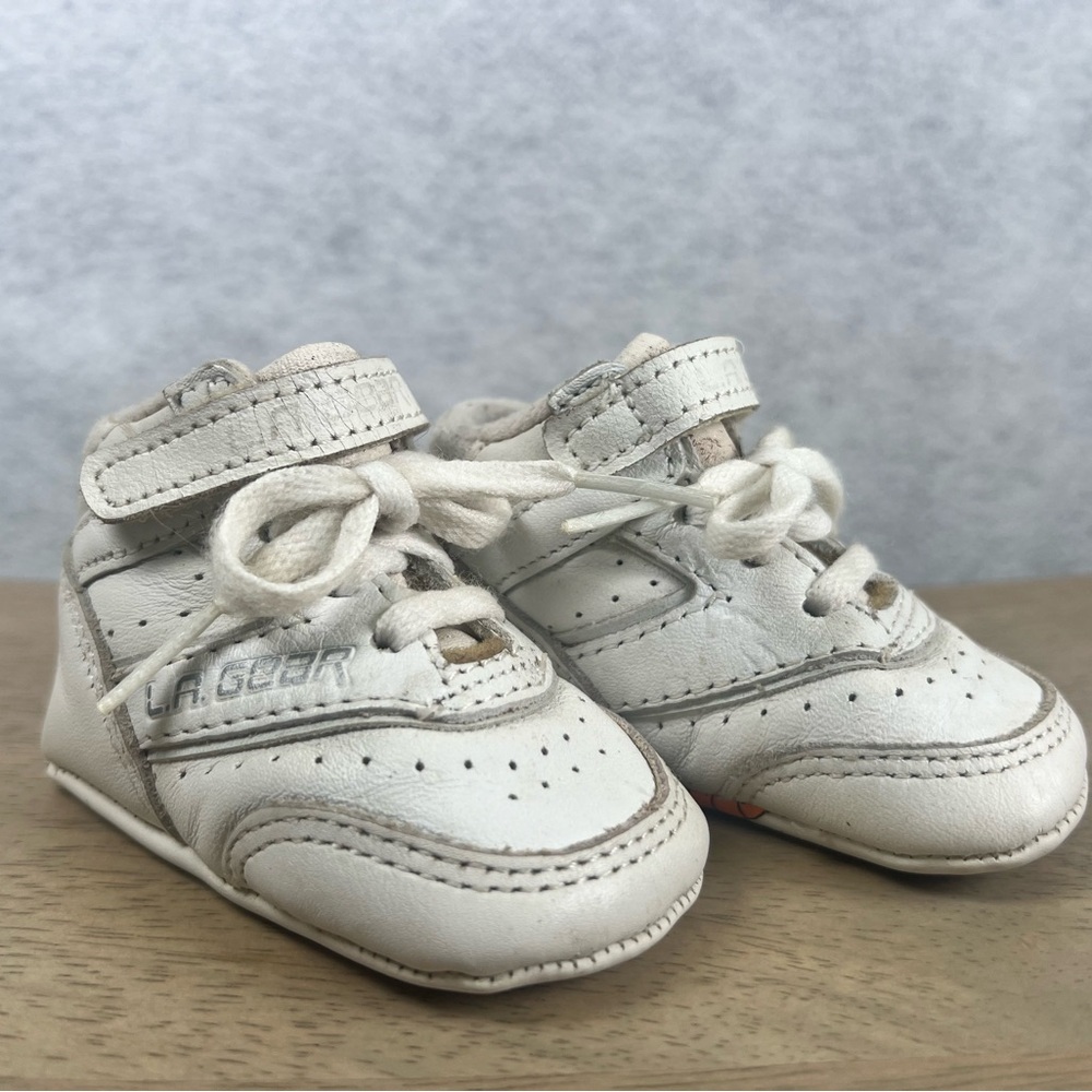 Vintage 90’s LA Gear White Silver Infant‎ Sneakers Size 1 Soft Bottom Crib Shoes